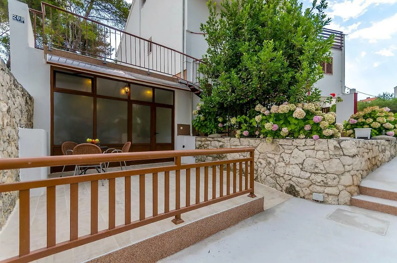 Apartments Tabak Trogir 0*,  Chorvatsko